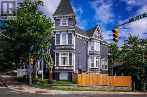 92 Patrick St, St. John's, NL, A1E2S8 | Card Image
