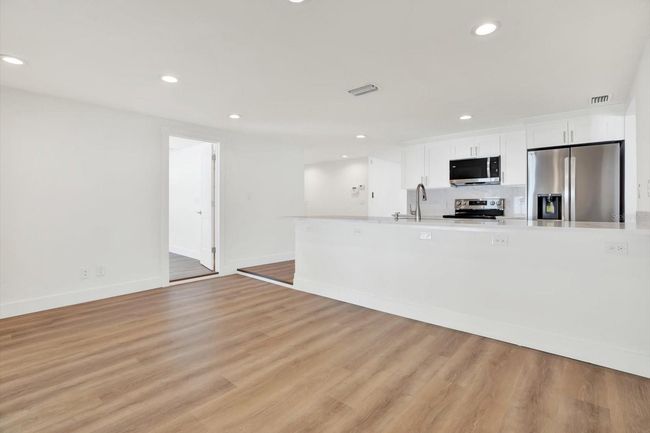 7097 Aberfeldy Ave N, House other with 3 bedrooms, 2 bathrooms and null parking in St Petersburg FL | Image 9