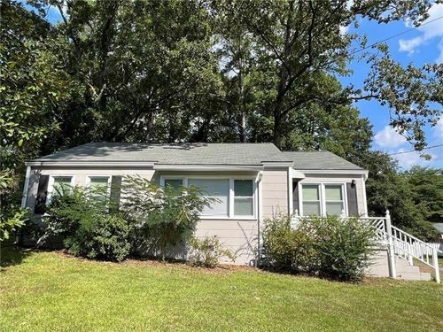 2005 Benson Ave Se, Smyrna, GA, 30080-1101 | Card Image