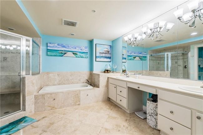 APT-402 - 3702 N Highway A1a, Condo with 3 bedrooms, 3 bathrooms and null parking in Hutchinson Island FL | Image 20
