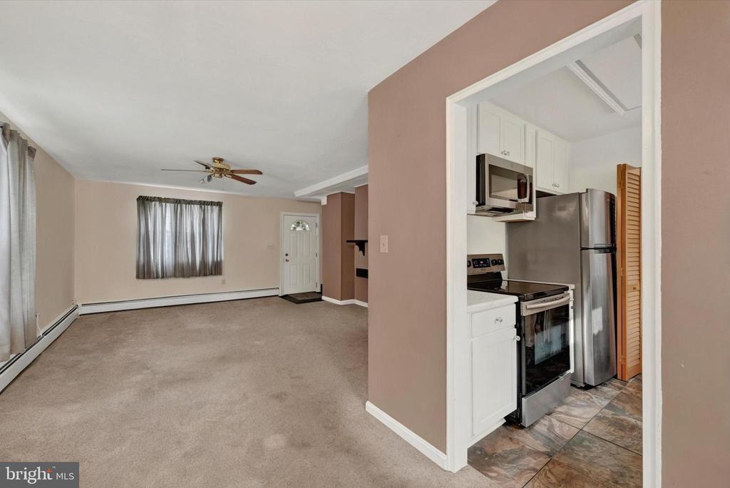 Residential in GLEN BURNIE 4