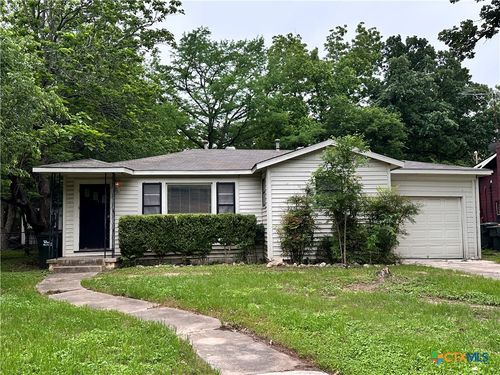 950 Field St, San Marcos, TX, 78666-7002 | Card Image