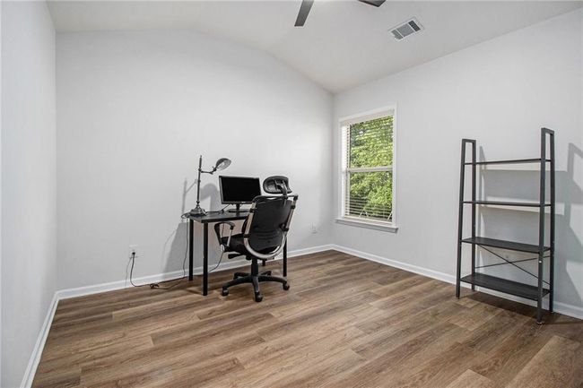218 3 Rd Ave, House other with 5 bedrooms, 3 bathrooms and 2 parking in Avondale estates GA | Image 25