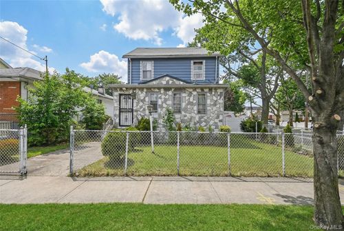 19217 Williamson Avenue, New York, NY, 11413 | Card Image