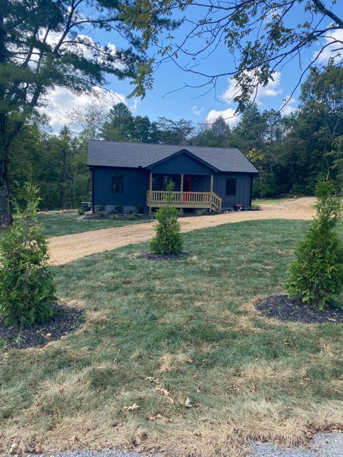 2015 Oak St, Signal Mountain, TN, 37377-1336 | Card Image