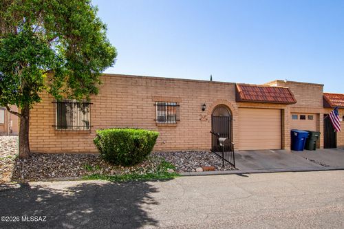 8342 E Cypress Point Ln, Tucson, AZ, 85710-7163 | Card Image