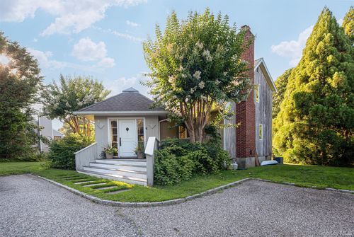 33 Hilltop Rd, Southampton, NY, 11968-3706 | Card Image