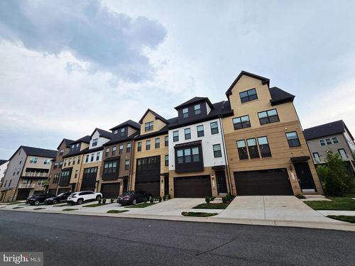 4975 Longmire Way, CHANTILLY, VA, 20151-2554 | Card Image