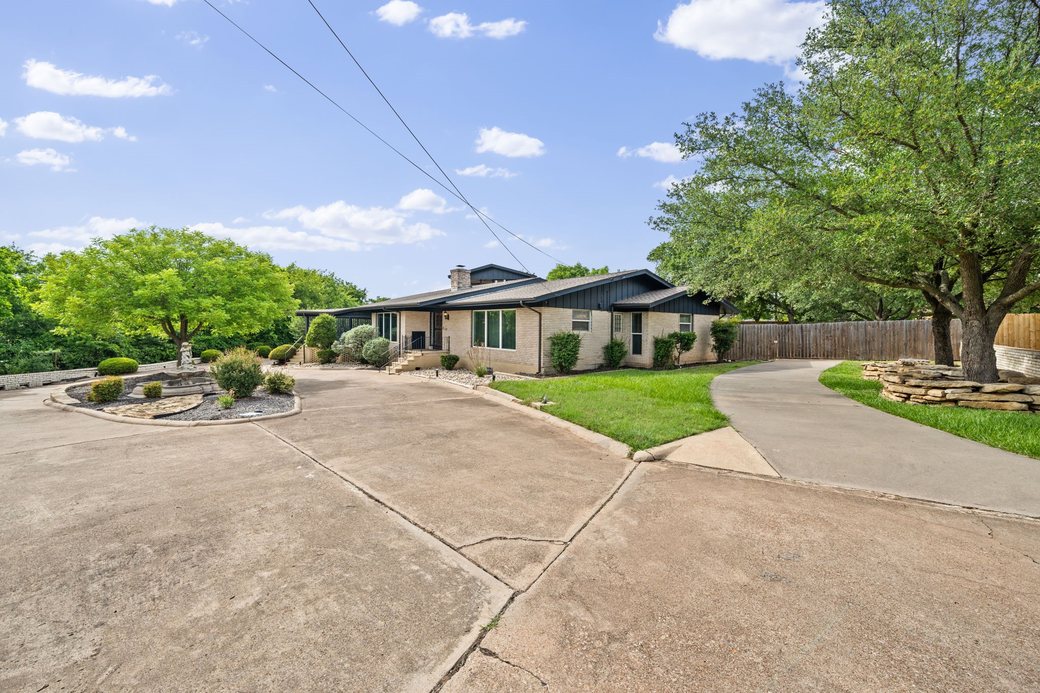 Residential in Mineral Wells 3