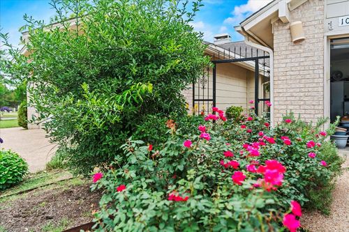 c-10920 Crown Colony Dr, Austin, TX, 78747-1668 | Card Image