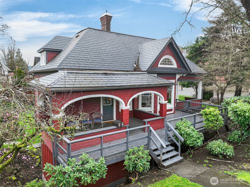 1800 J St, Bellingham, WA, 98225-3126 | Card Image