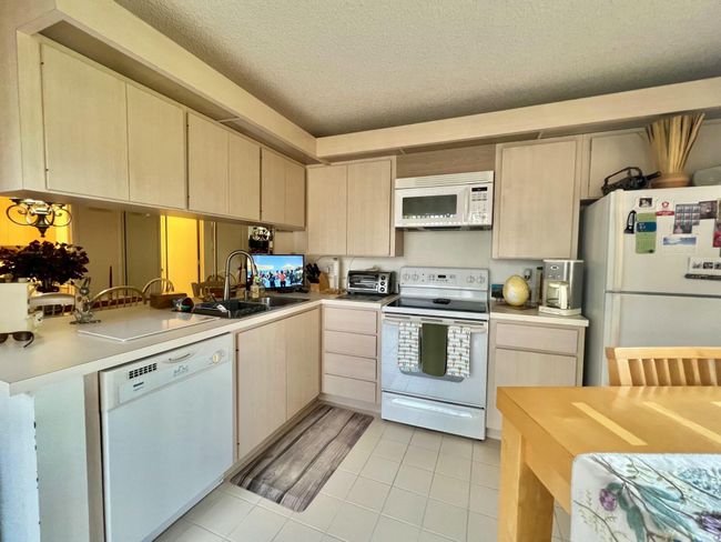 3802 Medford Ct, Townhouse with 2 bedrooms, 3 bathrooms and null parking in Boynton Beach FL | Image 45