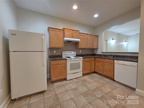 b-108 Maple Ave Nw, Concord, NC, 28027-4215 | Card Image