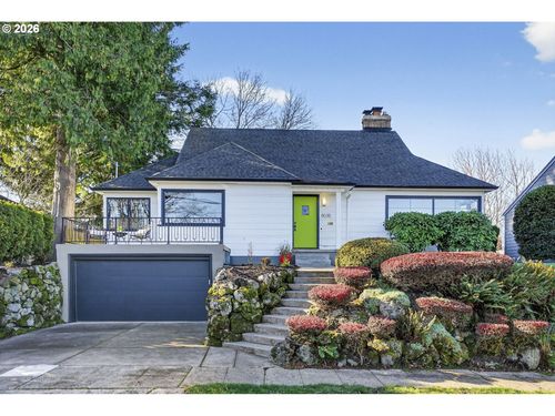 8035 Sw 8th Ave, Portland, OR, 97219-4432 | Card Image