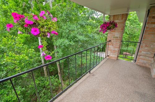 apt-209-2238 S Piney Point Rd, Houston, TX, 77063-1433 | Card Image