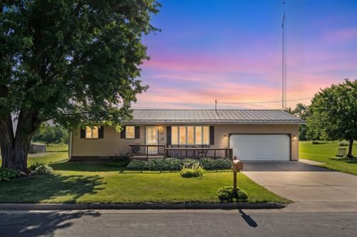 715 Chicago Ave, Viroqua, WI, 54665 | Card Image