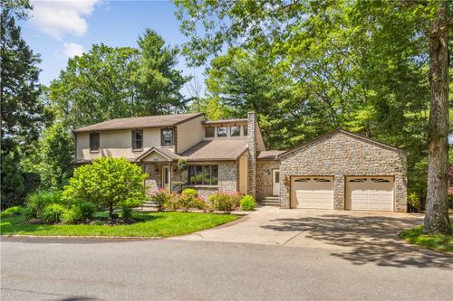 849 Laten Knight Rd, Cranston, RI, 02921-3231 | Card Image