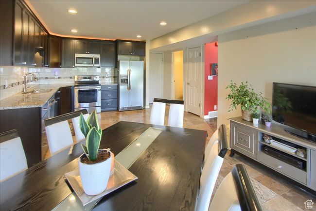 3756 Cardiff Way, Condo with 3 bedrooms, 4 bathrooms and 2 parking in Bountiful UT | Image 11