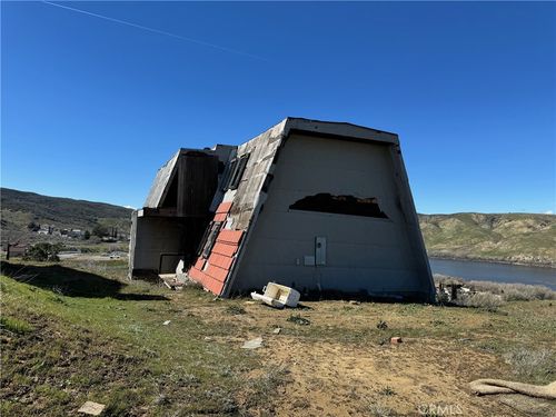 14766 Flintstone Dr, Lake Hughes, CA, 93532-1402 | Card Image