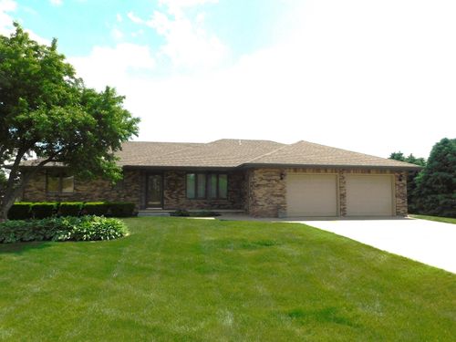 515 Apache St, Columbus, NE, 68601-8238 | Card Image