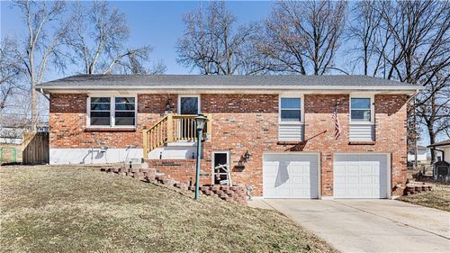 16804 Ellison Way, Independence, MO, 64055 | Card Image