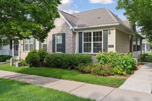 9768 Gable Dr, Eden Prairie, MN, 55347-4329 | Card Image