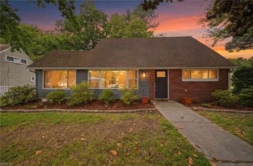6109 Grimes Ct, Norfolk, VA, 23518-5511 | Card Image