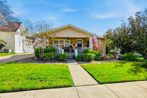 905 Tucker St, Mckinney, TX, 75069-3034 | Card Image