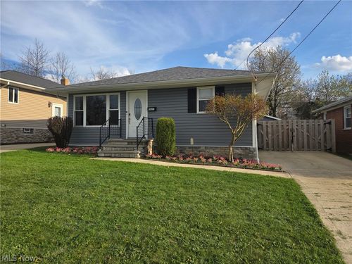 2821 Wales Ave, Parma, OH, 44134-3609 | Card Image