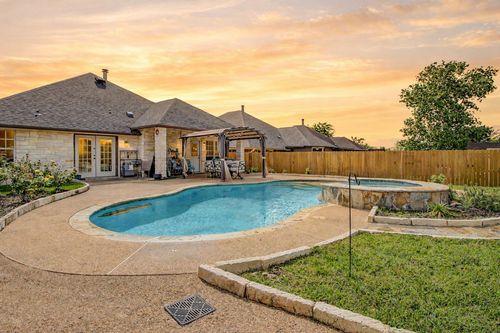 14105 Renee Ln, College Station, TX, 77845-4725 | Card Image