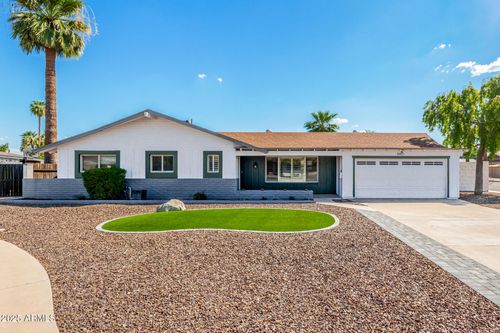 8401 E Angus Dr, Scottsdale, AZ, 85251-5915 | Card Image