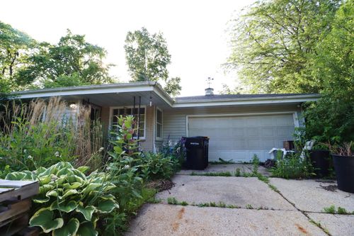 6258 W Tower Ave, Brown Deer, WI, 53223-3439 | Card Image