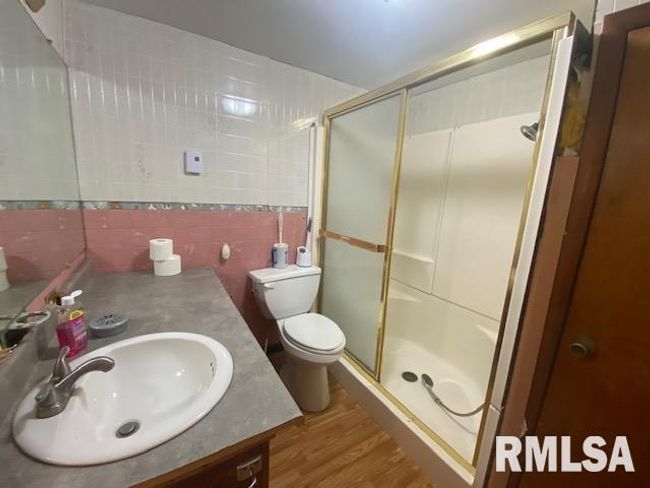 1072 Creal Springs Rd, House other with 2 bedrooms, 2 bathrooms and null parking in Creal Springs IL | Image 24