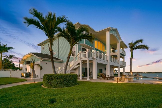 11000 8 Th St E, House other with 4 bedrooms, 5 bathrooms and null parking in Treasure Island FL | Image 9