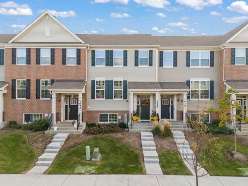 1639 Bentz Way, Batavia, IL, 60510-7810 | Card Image