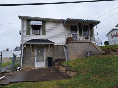 182 Vincent Avenue, House other with 2 bedrooms, 1 bathrooms and 2 parking in Westover WV | Image 1