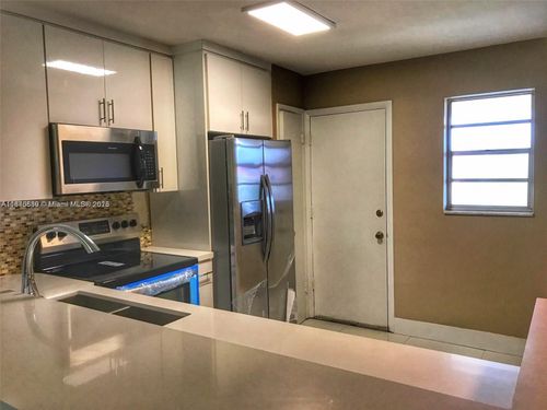 apt-323-1400 Ne 191st St, Miami, FL, 33179-4293 | Card Image