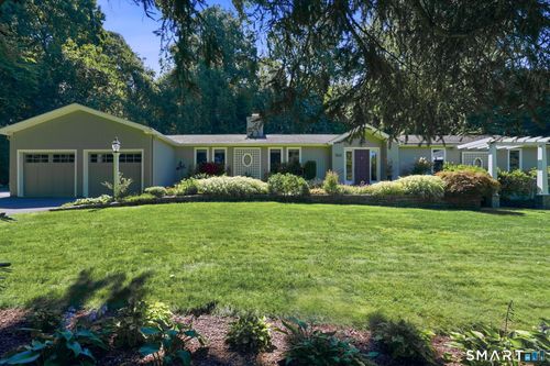 320 Overlook Rd, Glastonbury, CT, 06033-3720 | Card Image