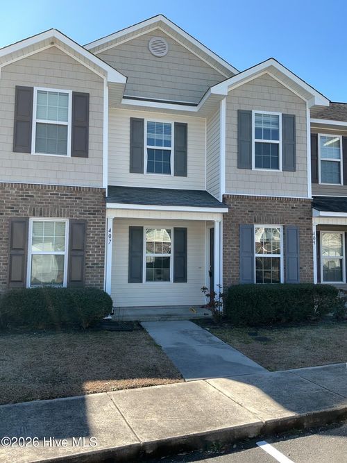 407 Falls Cv, Jacksonville, NC, 28546-8415 | Card Image