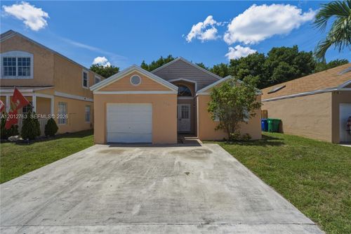 9992 Periwinkle St, Miramar, FL, 33025-3234 | Card Image