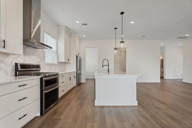 1912 Drover Ln, House other with 3 bedrooms, 3 bathrooms and 2 parking in Rosenberg TX | Image 11