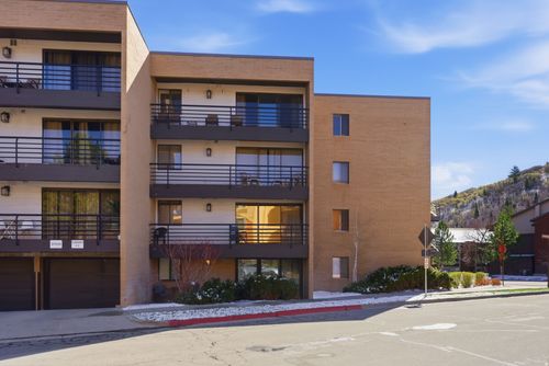 102-2000 Prospector Ave, Park City, UT, 84060-7321 | Card Image