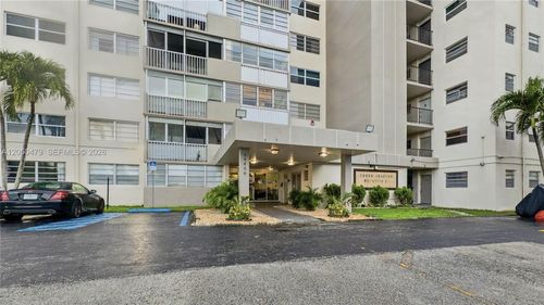 103-16450 Miami Dr, North Miami Beach, FL, 33162-4054 | Card Image