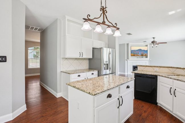 1512 Ashberry Trl, House other with 4 bedrooms, 3 bathrooms and 2 parking in Georgetown TX | Image 11