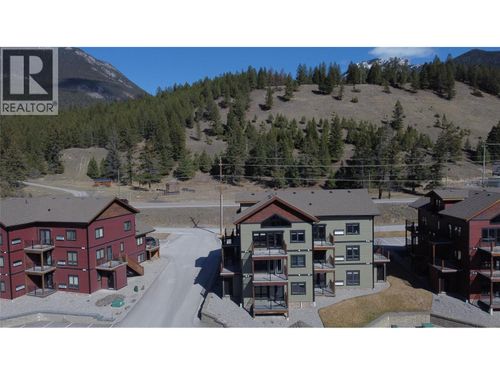 301-7291 Prospector Ave, Radium Hot Springs, BC, V0A1M0 | Card Image