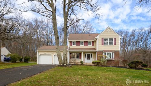 11 Navajo Rd, East Brunswick, NJ, 08816-4010 | Card Image