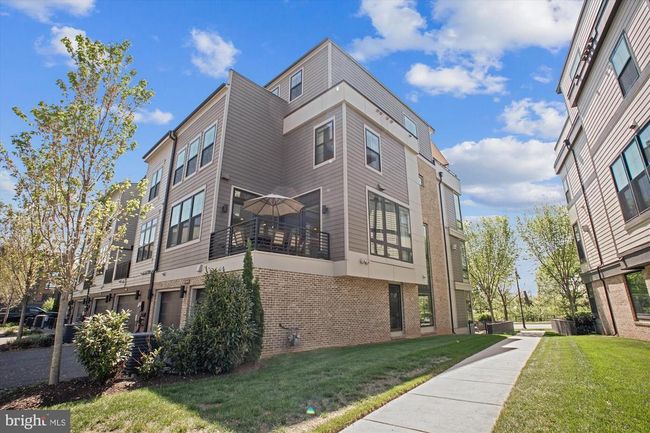20440 Northpark Dr, Townhouse with 4 bedrooms, 6 bathrooms and null parking in ASHBURN VA | Image 68