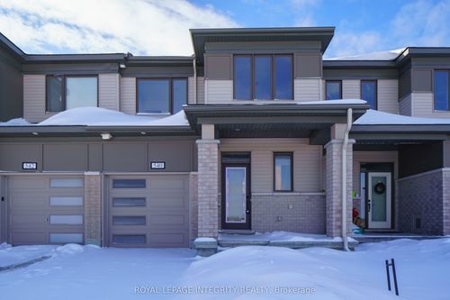 540 Culdaff Rd, Stittsville, ON, K2S2Z7 | Card Image