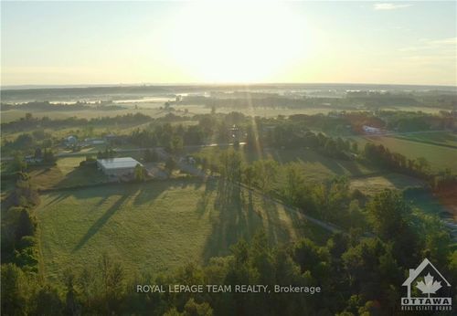 3119 Carp Rd, Carp, ON, K0A1L0 | Card Image
