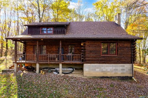 142 Cashdollar Rd, Mars, PA, 16046-3502 | Card Image